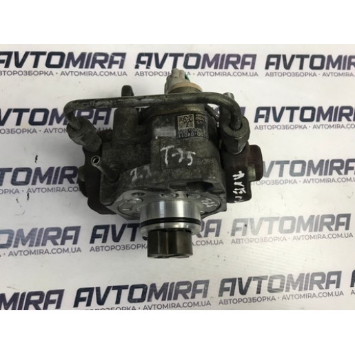 Насос високого тиску ТНВД Toyota Avensis T25 2.2 D-4D 2003-2008 221000R011